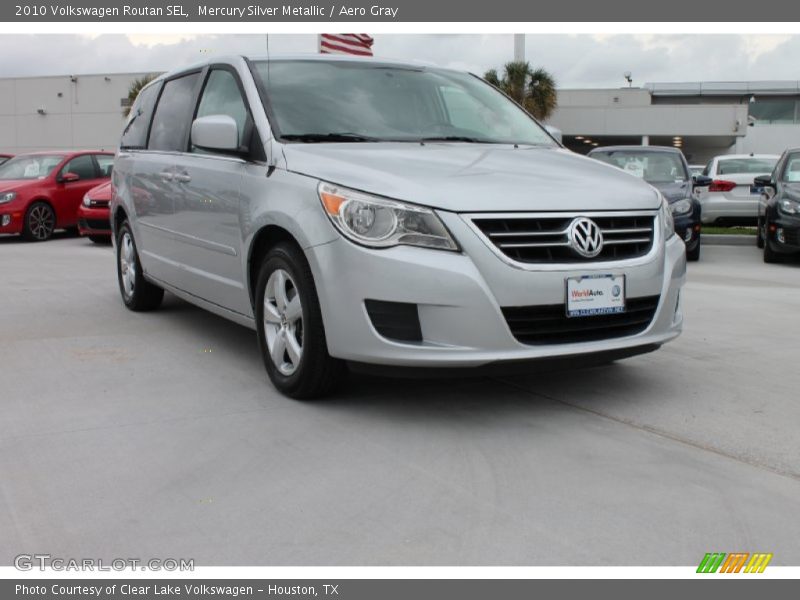 Mercury Silver Metallic / Aero Gray 2010 Volkswagen Routan SEL