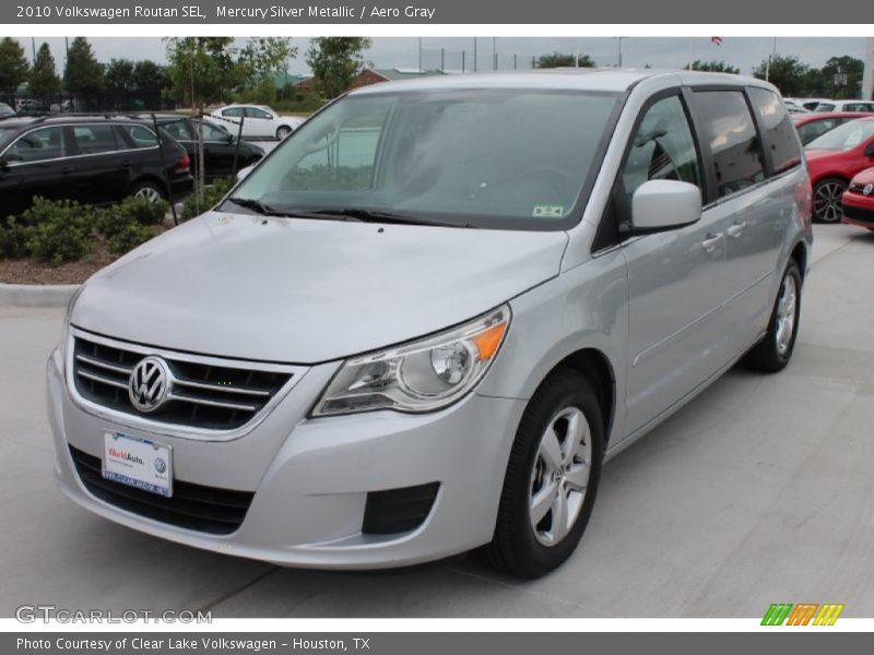 Mercury Silver Metallic / Aero Gray 2010 Volkswagen Routan SEL