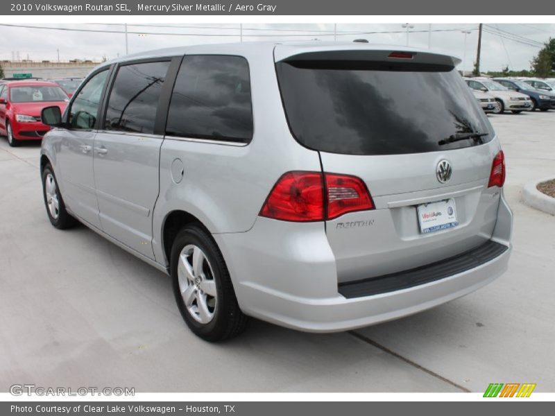 Mercury Silver Metallic / Aero Gray 2010 Volkswagen Routan SEL
