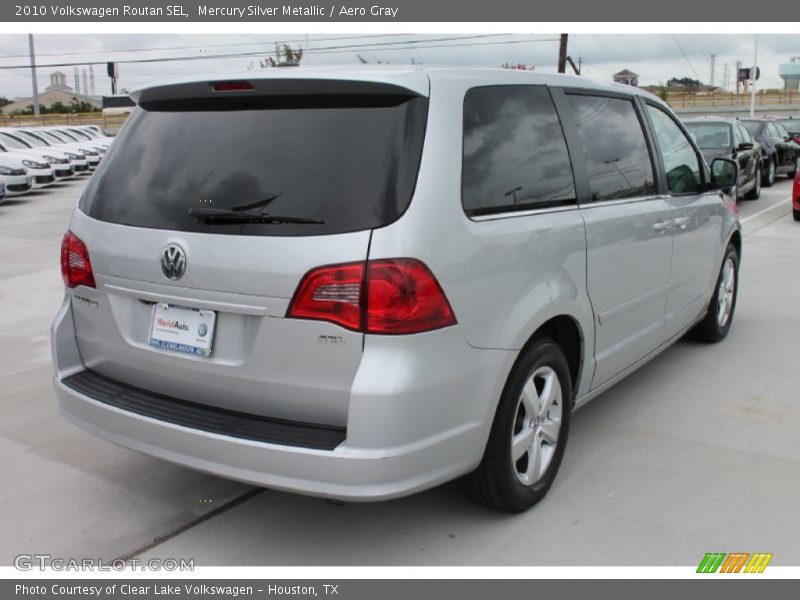 Mercury Silver Metallic / Aero Gray 2010 Volkswagen Routan SEL