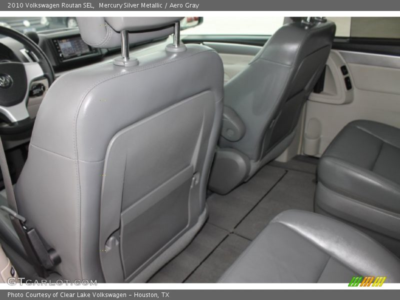 Mercury Silver Metallic / Aero Gray 2010 Volkswagen Routan SEL