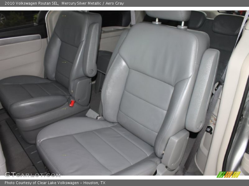 Mercury Silver Metallic / Aero Gray 2010 Volkswagen Routan SEL