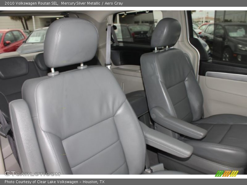 Mercury Silver Metallic / Aero Gray 2010 Volkswagen Routan SEL