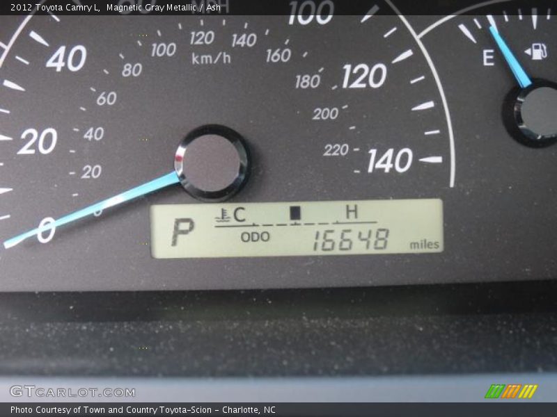 Magnetic Gray Metallic / Ash 2012 Toyota Camry L