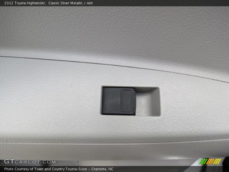 Classic Silver Metallic / Ash 2012 Toyota Highlander