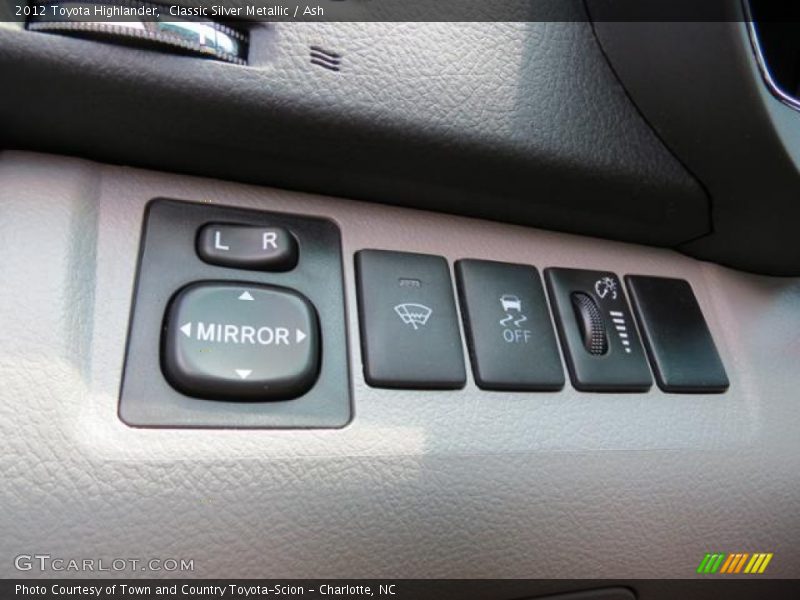 Controls of 2012 Highlander 