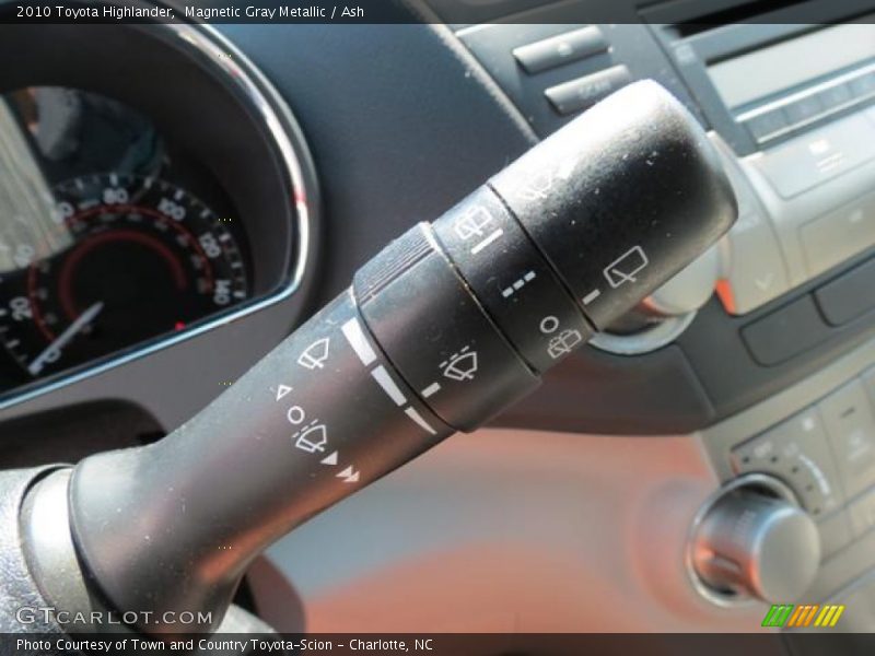Magnetic Gray Metallic / Ash 2010 Toyota Highlander