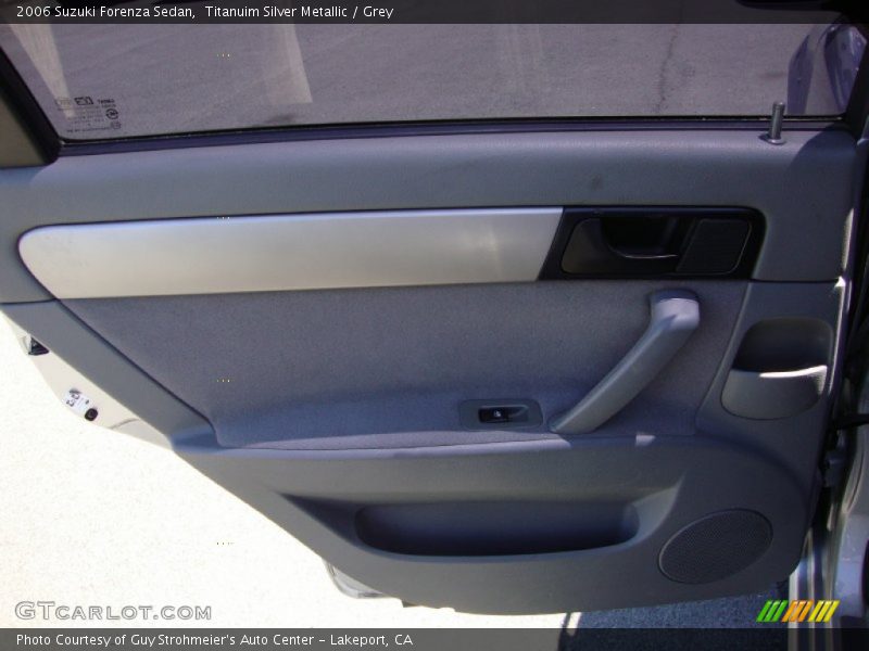 Titanuim Silver Metallic / Grey 2006 Suzuki Forenza Sedan