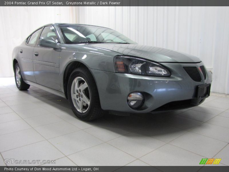 Front 3/4 View of 2004 Grand Prix GT Sedan