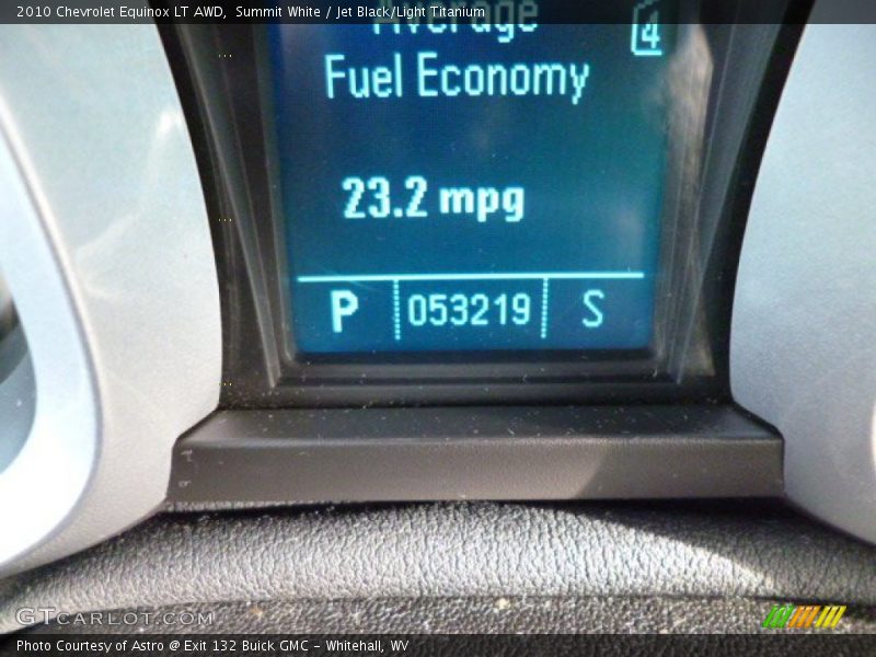 Summit White / Jet Black/Light Titanium 2010 Chevrolet Equinox LT AWD