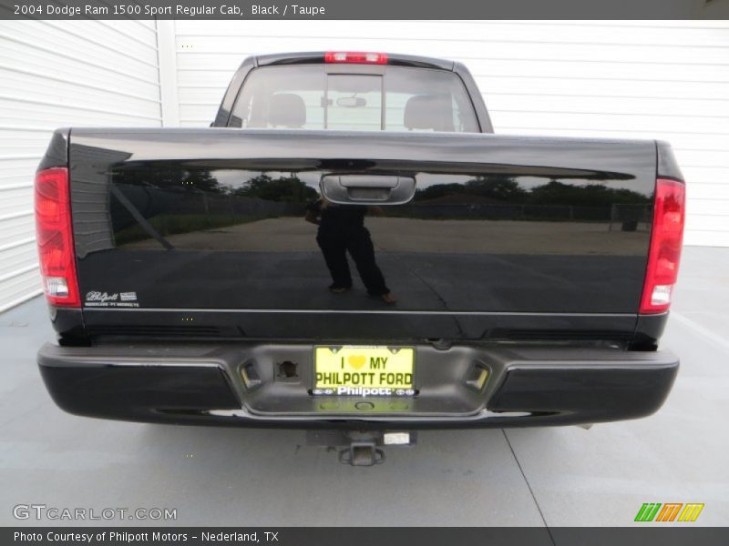 Black / Taupe 2004 Dodge Ram 1500 Sport Regular Cab