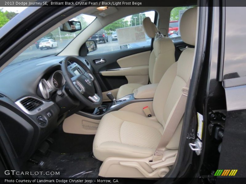 Brilliant Black Crystal Pearl / Black/Light Frost Beige 2013 Dodge Journey SE