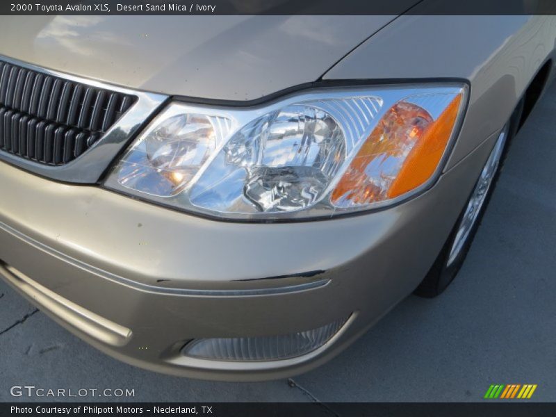Desert Sand Mica / Ivory 2000 Toyota Avalon XLS