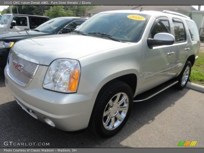 Pure Silver Metallic / Ebony 2010 GMC Yukon Denali AWD