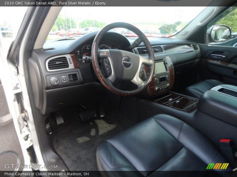 Pure Silver Metallic / Ebony 2010 GMC Yukon Denali AWD