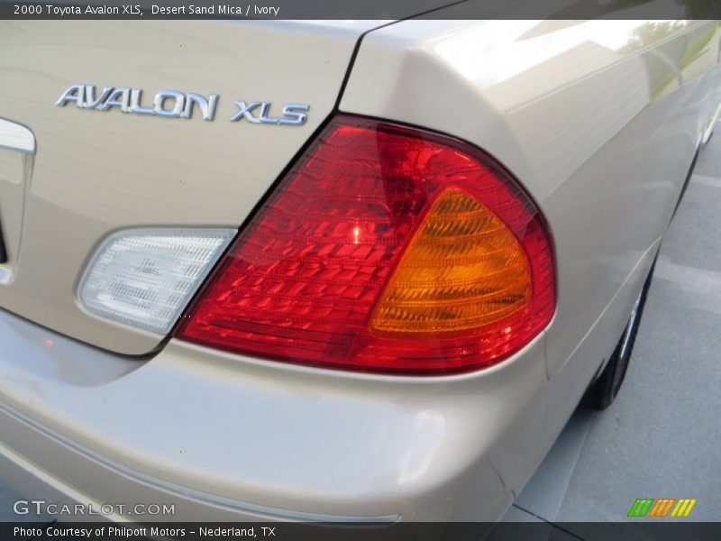 Desert Sand Mica / Ivory 2000 Toyota Avalon XLS