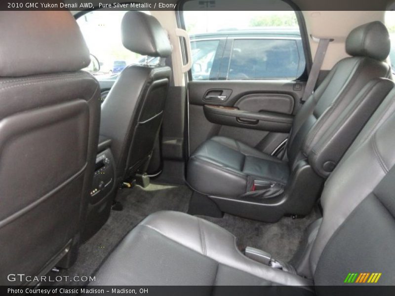 Pure Silver Metallic / Ebony 2010 GMC Yukon Denali AWD