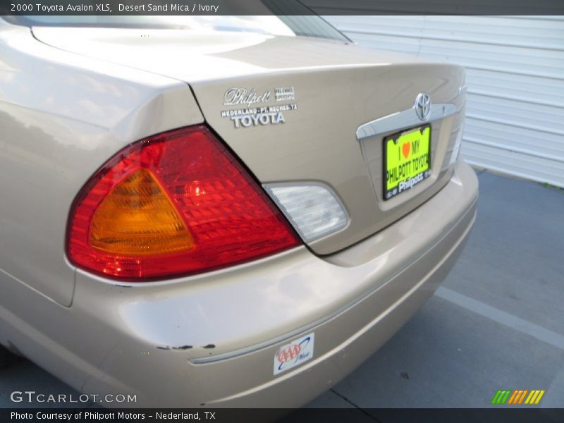 Desert Sand Mica / Ivory 2000 Toyota Avalon XLS