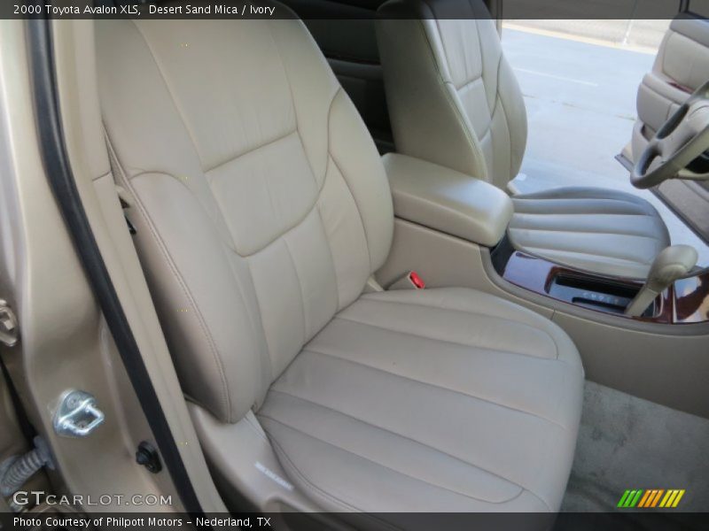 Desert Sand Mica / Ivory 2000 Toyota Avalon XLS