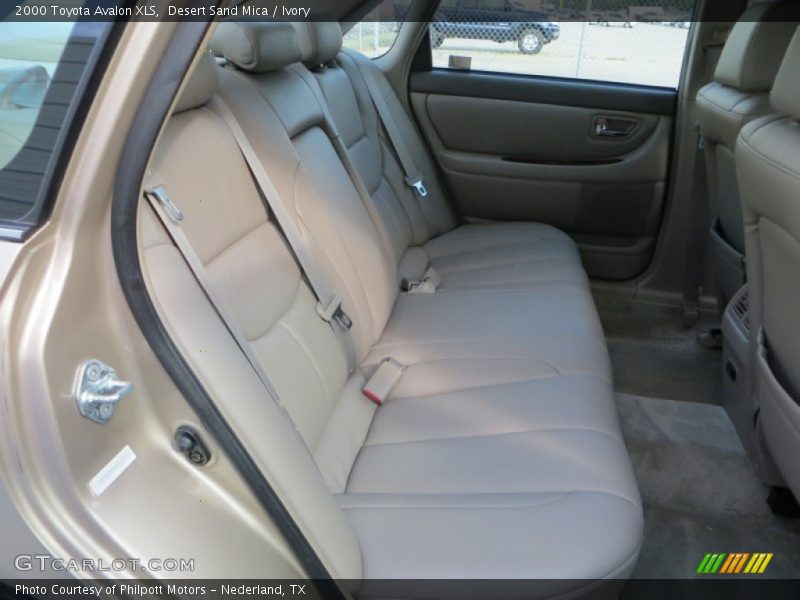 Desert Sand Mica / Ivory 2000 Toyota Avalon XLS
