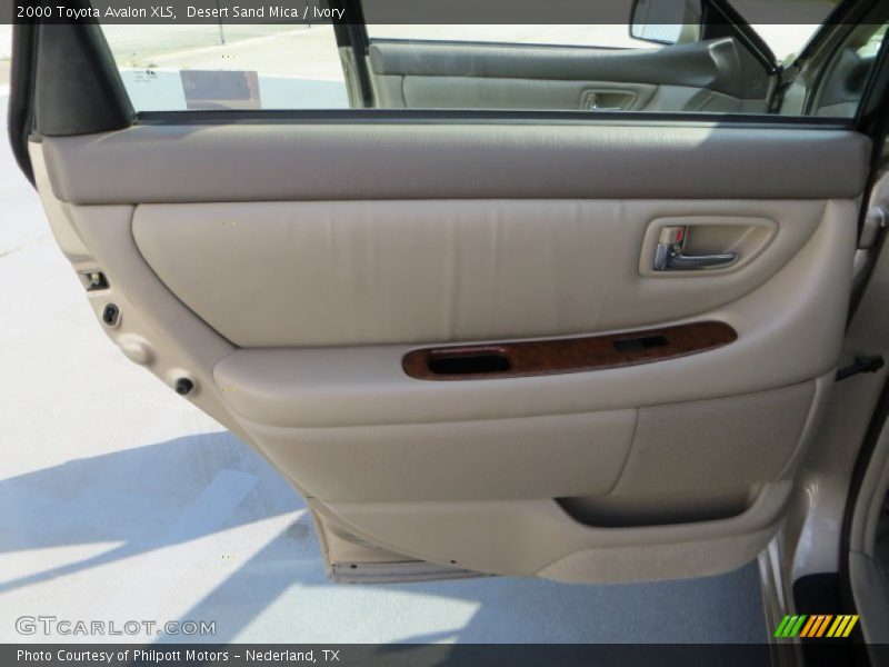 Desert Sand Mica / Ivory 2000 Toyota Avalon XLS