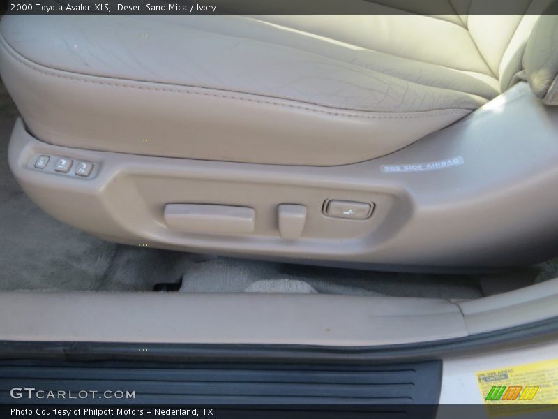 Desert Sand Mica / Ivory 2000 Toyota Avalon XLS