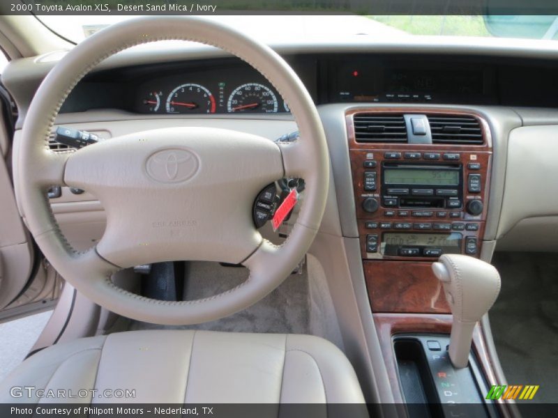 Desert Sand Mica / Ivory 2000 Toyota Avalon XLS