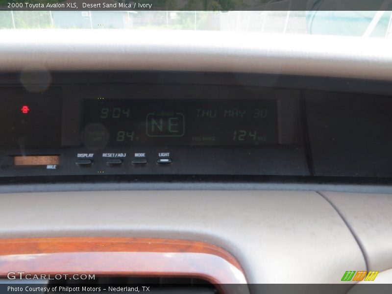 Desert Sand Mica / Ivory 2000 Toyota Avalon XLS