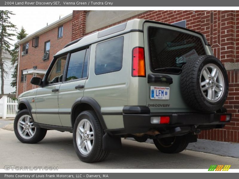 Vienna Green / Tundra Grey 2004 Land Rover Discovery SE7