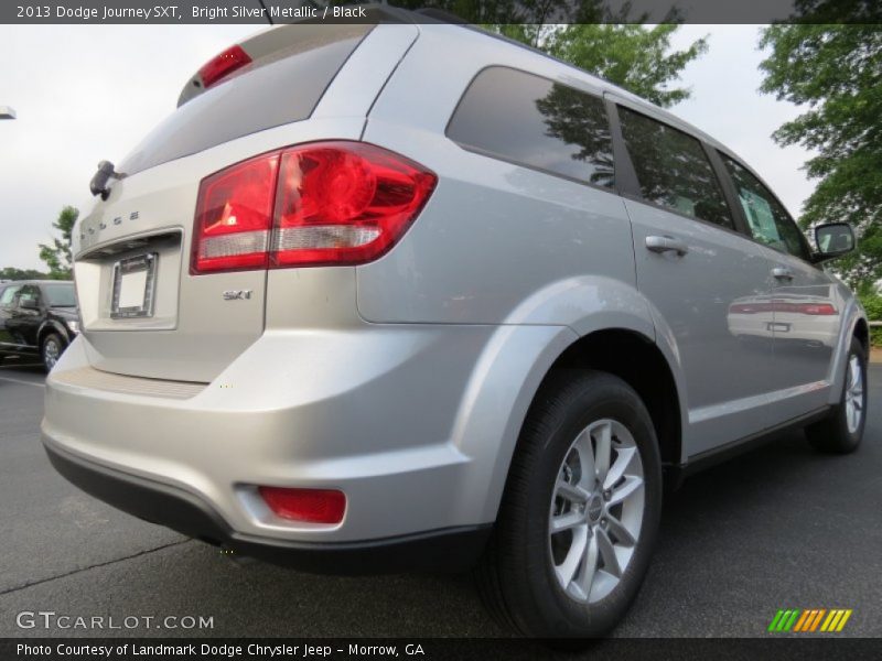 Bright Silver Metallic / Black 2013 Dodge Journey SXT