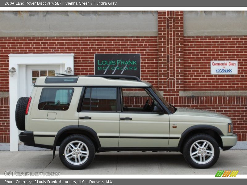 Vienna Green / Tundra Grey 2004 Land Rover Discovery SE7