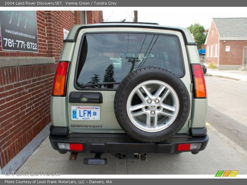 Vienna Green / Tundra Grey 2004 Land Rover Discovery SE7