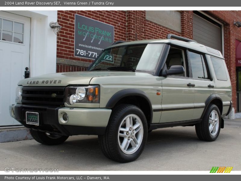 Vienna Green / Tundra Grey 2004 Land Rover Discovery SE7