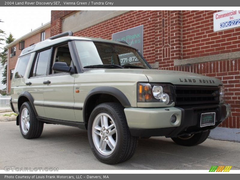 Vienna Green / Tundra Grey 2004 Land Rover Discovery SE7