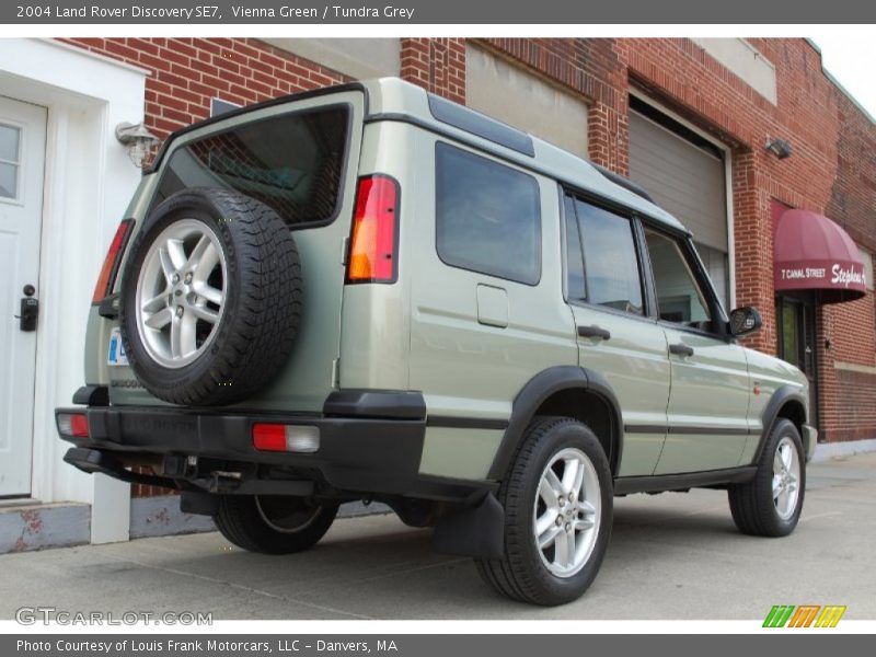 Vienna Green / Tundra Grey 2004 Land Rover Discovery SE7