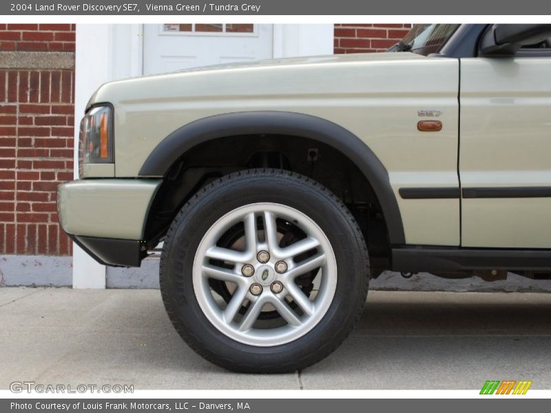 Vienna Green / Tundra Grey 2004 Land Rover Discovery SE7