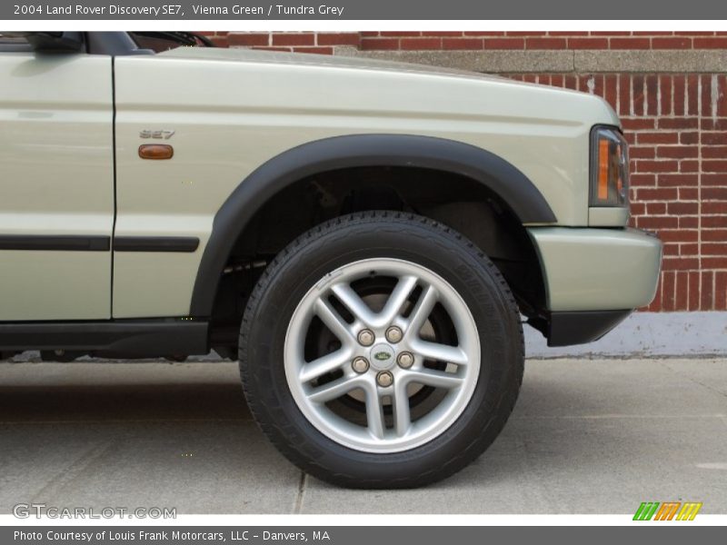 Vienna Green / Tundra Grey 2004 Land Rover Discovery SE7
