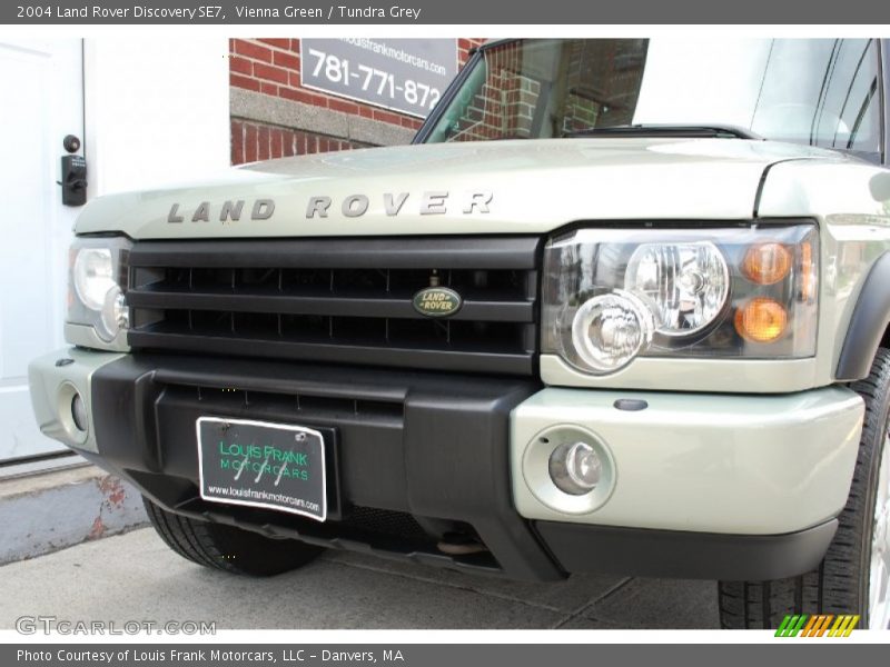 Vienna Green / Tundra Grey 2004 Land Rover Discovery SE7