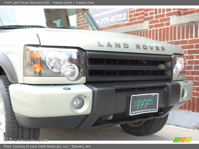 Vienna Green / Tundra Grey 2004 Land Rover Discovery SE7