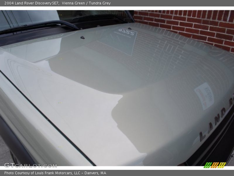 Vienna Green / Tundra Grey 2004 Land Rover Discovery SE7