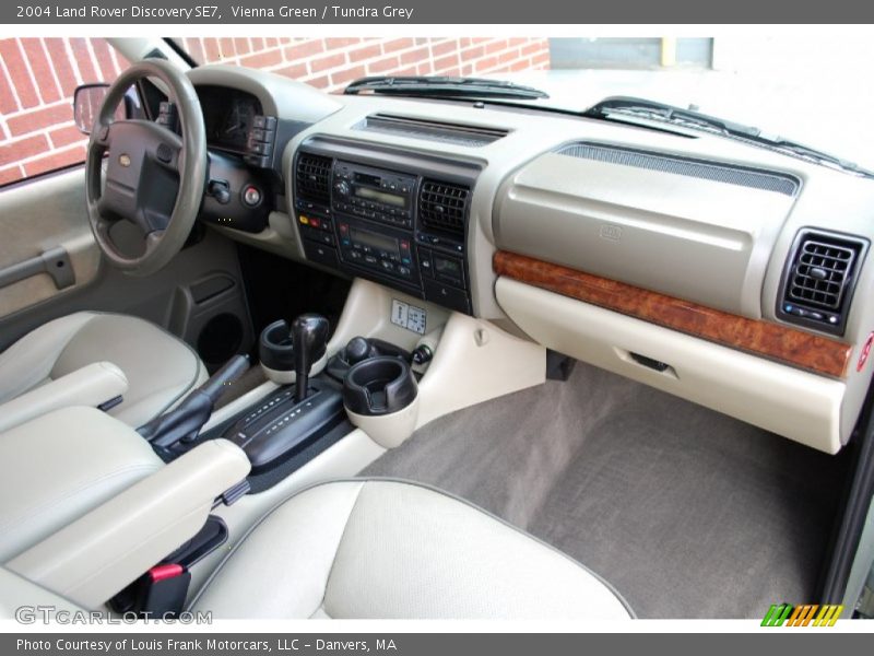 Vienna Green / Tundra Grey 2004 Land Rover Discovery SE7