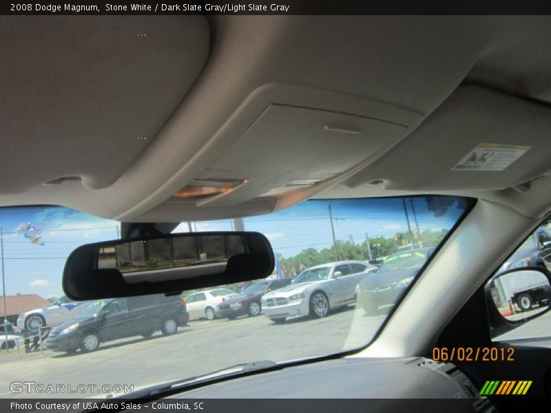 Stone White / Dark Slate Gray/Light Slate Gray 2008 Dodge Magnum