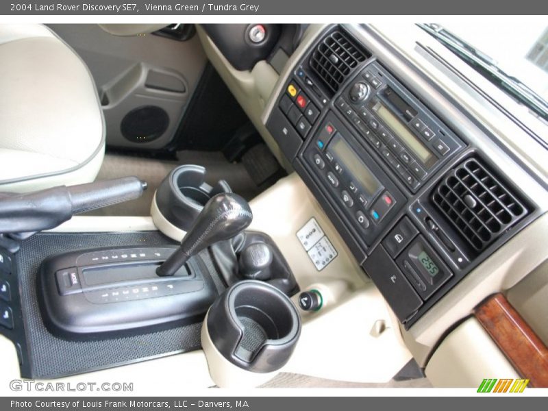 Vienna Green / Tundra Grey 2004 Land Rover Discovery SE7