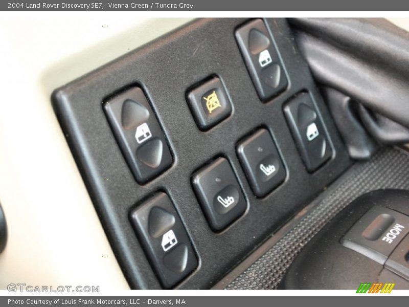 Vienna Green / Tundra Grey 2004 Land Rover Discovery SE7