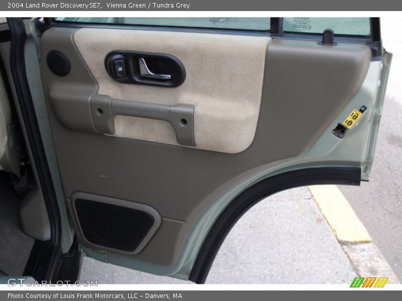Vienna Green / Tundra Grey 2004 Land Rover Discovery SE7