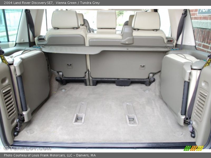 Vienna Green / Tundra Grey 2004 Land Rover Discovery SE7