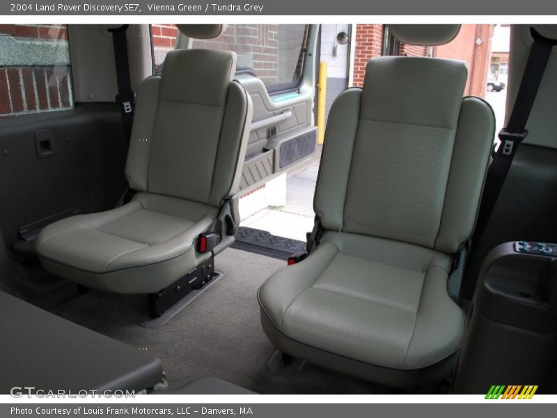 Vienna Green / Tundra Grey 2004 Land Rover Discovery SE7