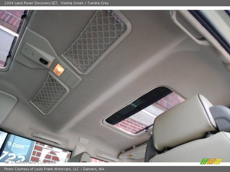 Vienna Green / Tundra Grey 2004 Land Rover Discovery SE7