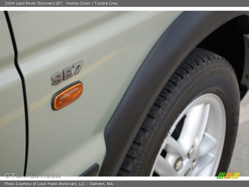 Vienna Green / Tundra Grey 2004 Land Rover Discovery SE7