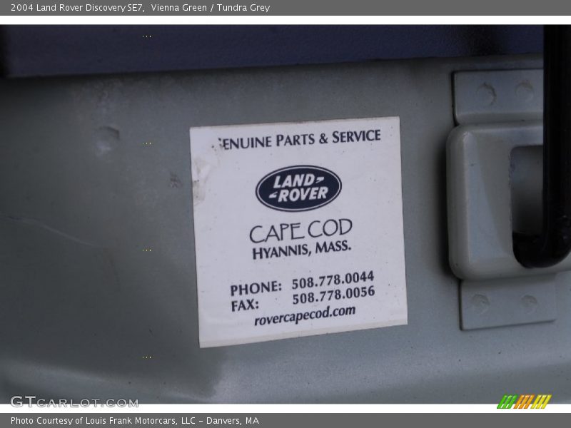 Vienna Green / Tundra Grey 2004 Land Rover Discovery SE7